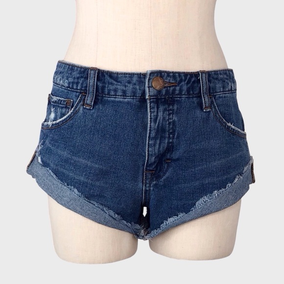 Free People Irreplaceable Cut Off Denim Shorts - Picture 1 of 6